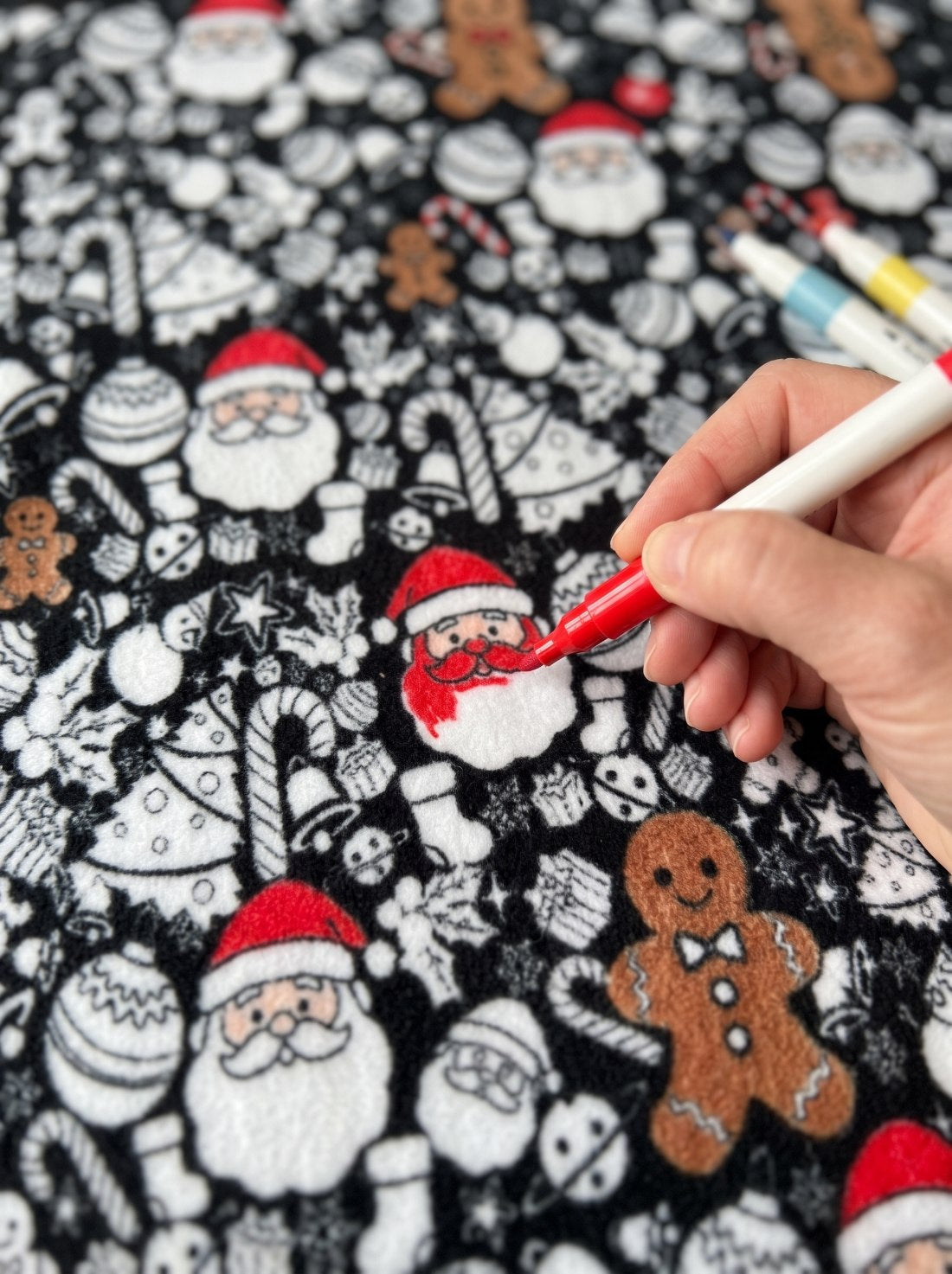 🎄 Color-Your-Own Christmas Fleece Blanket – Creative Holiday Activity + Fabric Markers