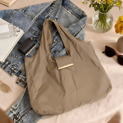Toworkact™ Varelli Charm Transformable Bag – Stylish Vegan Leather Tote & Keychain Charm